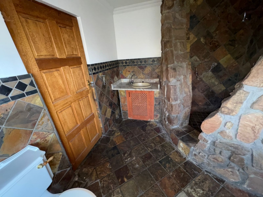 5 Bedroom Property for Sale in Waterkloof A H North West
